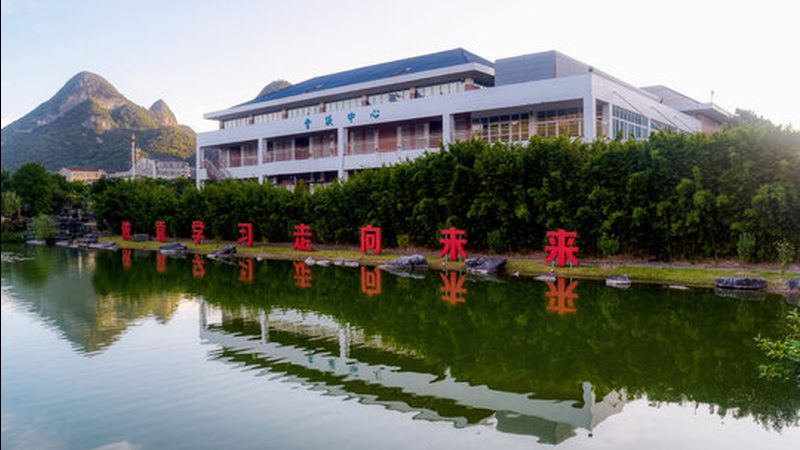 揭秘深圳SMT贴片DIP插件厂：核心技术解析与应用场景